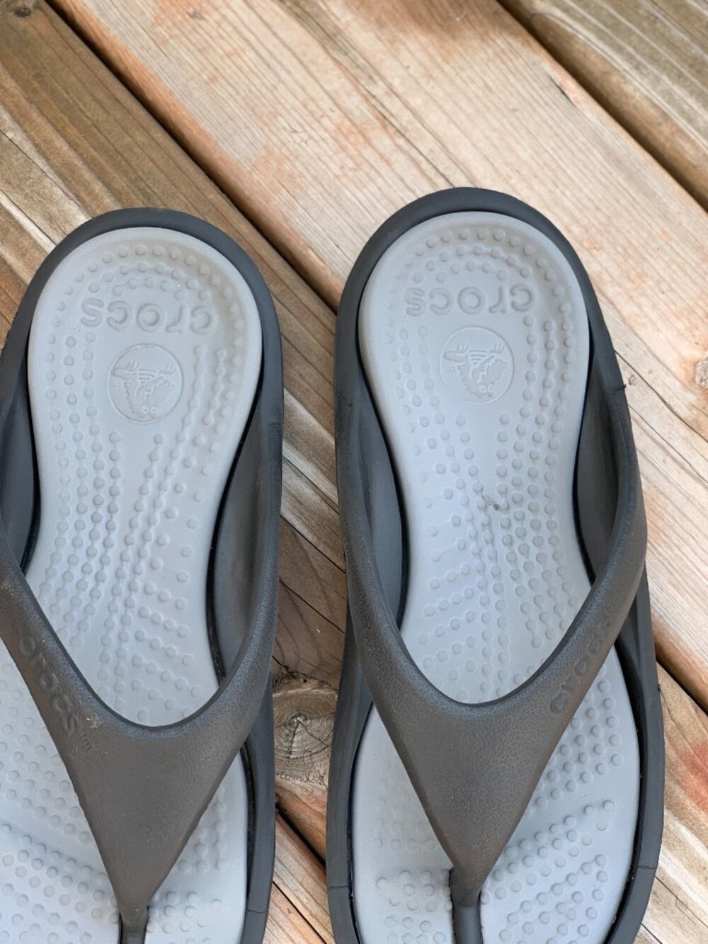 Crocs Athen Flip Flops Unisex Sandals Mens 9 Womens 11 Gray Casual Beach Summer - Picture 3 of 10